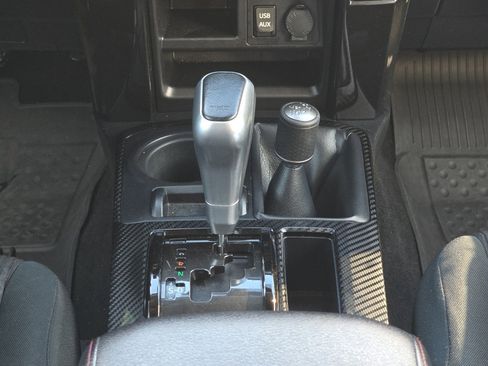 Certified 2018 Toyota 4Runner TRD Off-Road image 23