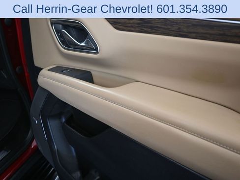 Used 2023 Chevrolet Tahoe Premier AWD/4WD image 23