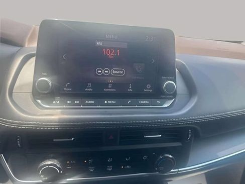 Used 2021 Nissan Rogue S FWD image 14