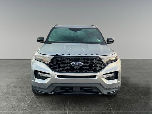 Used 2023 Ford Explorer ST-Line image 2