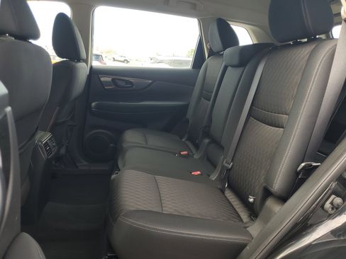 Used 2019 Nissan Rogue S image 15