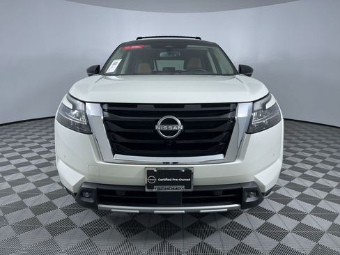 Certified 2022 Nissan Pathfinder Platinum w/ Cargo Package AWD/4WD image 31