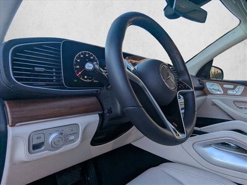 Certified 2025 Mercedes-Benz GLE 450 4MATIC image 10