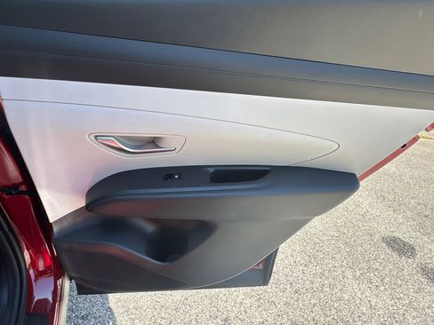 New 2025 Hyundai Tucson SEL image 16