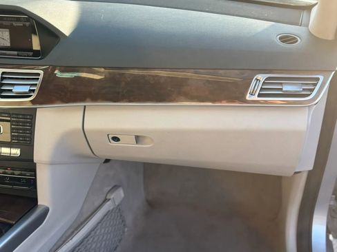 Used 2015 Mercedes-Benz E 350 4MATIC Sedan image 46