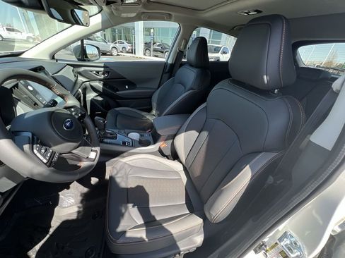 Certified 2025 Subaru Crosstrek 2.5i Limited w/ Crosstrek Mirror Package image 19