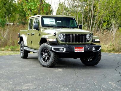 New 2026 Jeep Gladiator Sport