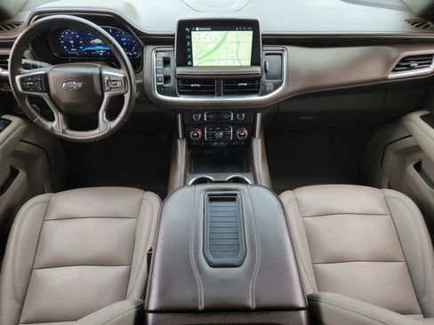 Used 2024 Chevrolet Tahoe Z71 w/ Z71 Off-Road Package AWD/4WD image 24