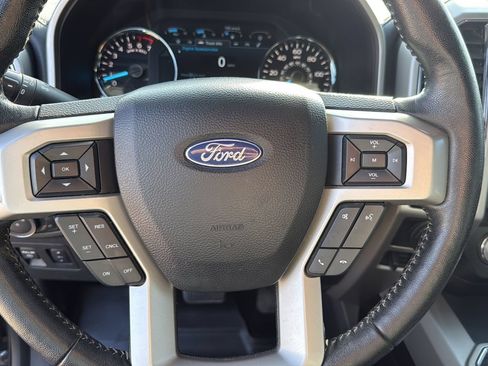 Used 2019 Ford F150 Lariat w/ Equipment Group 502A Luxury AWD/4WD image 15