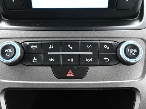 Used 2022 Ford Transit Connect XL image 17