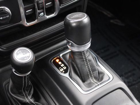 Used 2022 Jeep Gladiator Overland w/ Popular Equipment Package image 40