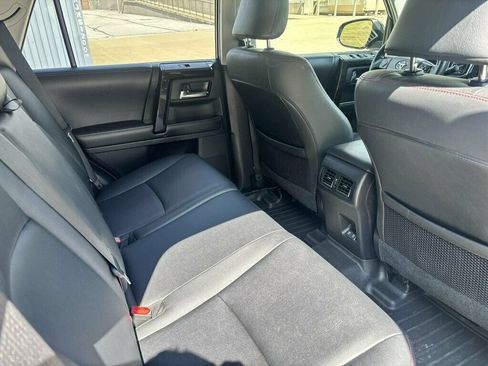 Used 2020 Toyota 4Runner TRD Off-Road Premium w/ Moonroof Package AWD/4WD image 20
