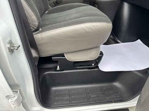 Used 2024 Chevrolet Express 2500 w/ Driver Convenience Package image 28