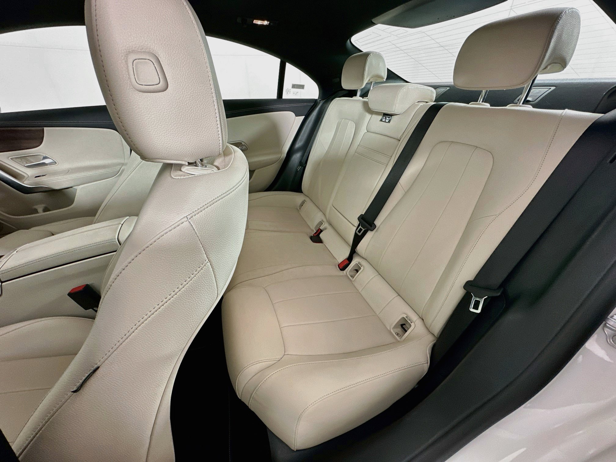 Used 2023 Mercedes-Benz CLA 250 image 28