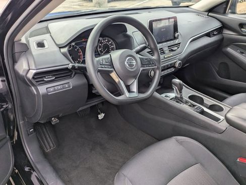 Used 2022 Nissan Altima 2.5 SV image 9