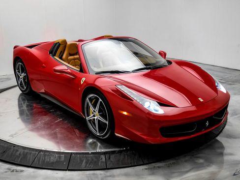 Used 2013 Ferrari 458 Spider image 28