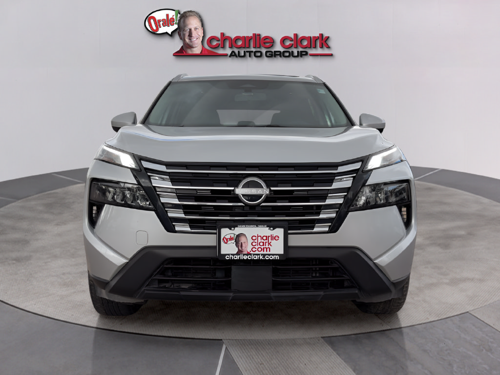 Certified 2025 Nissan Rogue SV w/ SV Premium Package AWD/4WD image 8
