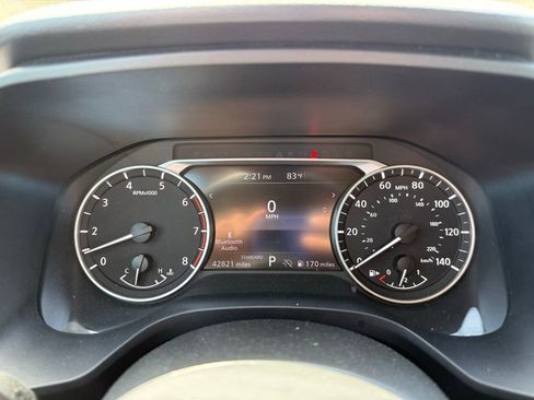 Used 2024 Nissan Rogue S image 8