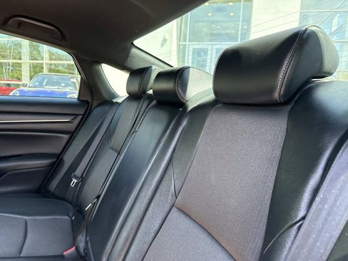 Used 2022 Honda Accord Sport image 16