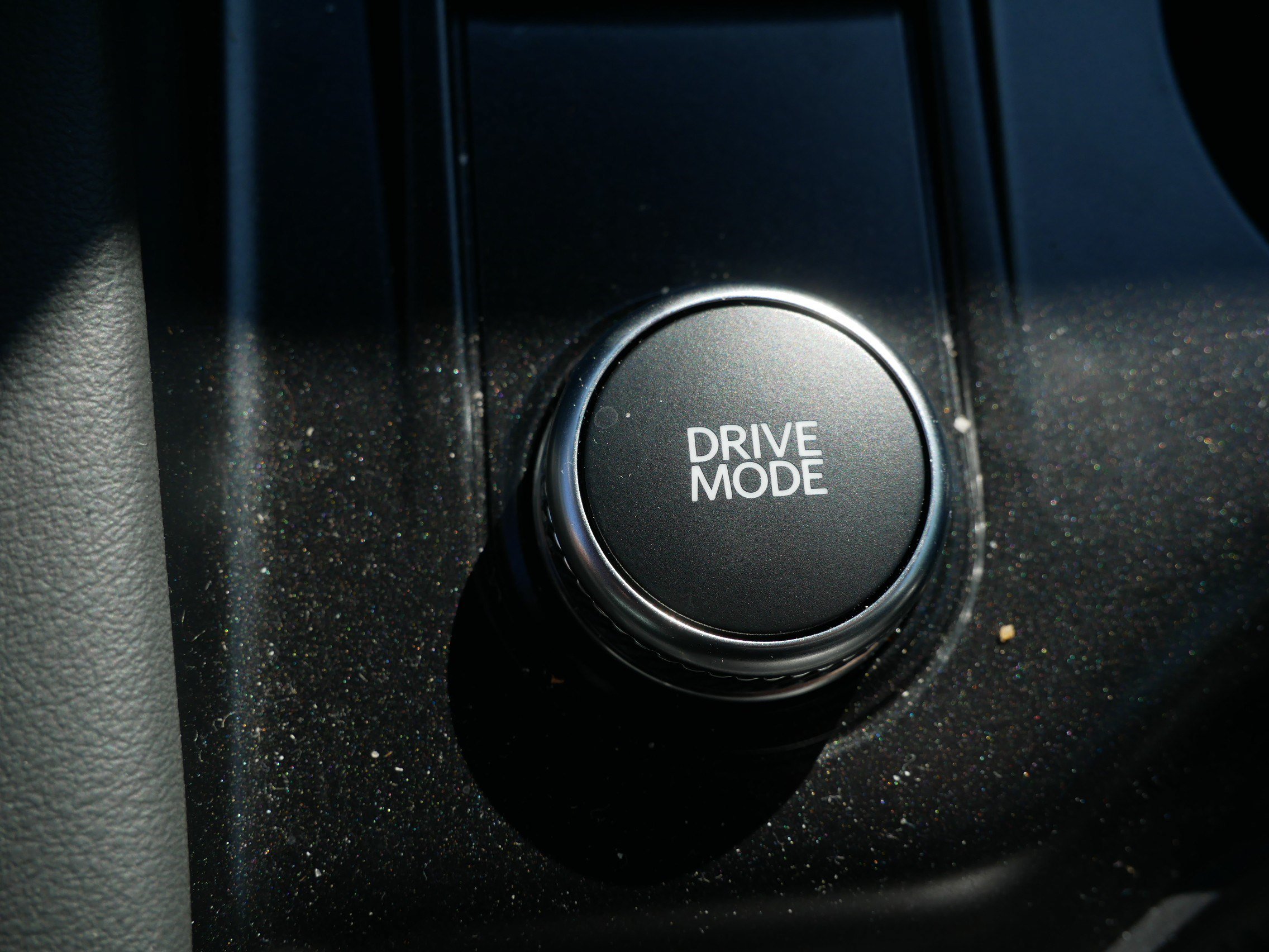 Used 2026 Ford Explorer Active AWD/4WD image 33