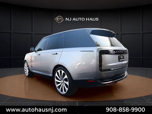 Used 2023 Land Rover Range Rover SE AWD/4WD image 6