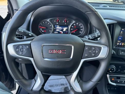 Used 2024 GMC Terrain SLE image 18