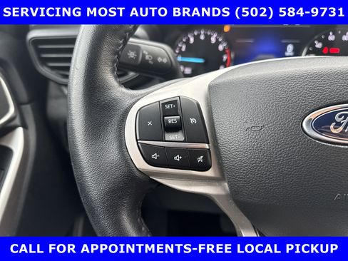 Used 2023 Ford Explorer XLT image 19