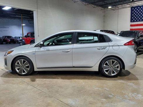 Used 2019 Hyundai Ioniq Limited FWD image 13