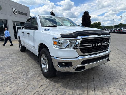 Used 2024 RAM 1500 Big Horn AWD/4WD image 2