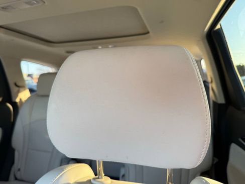 Used 2024 Buick Enclave Essence w/ Experience Buick Package image 28