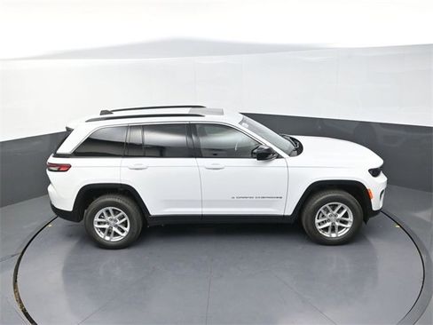 New 2025 Jeep Grand Cherokee Laredo X image 16