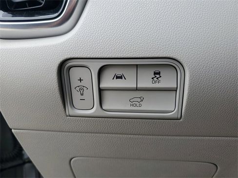 Certified 2023 Kia Sorento SX image 20