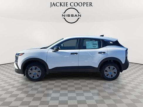 New 2026 Nissan Kicks S w/ Charging Package FWD image 5