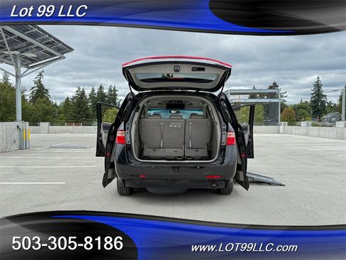 Used 2011 Honda Odyssey Touring image 31