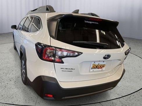 Used 2024 Subaru Outback Premium AWD/4WD image 7