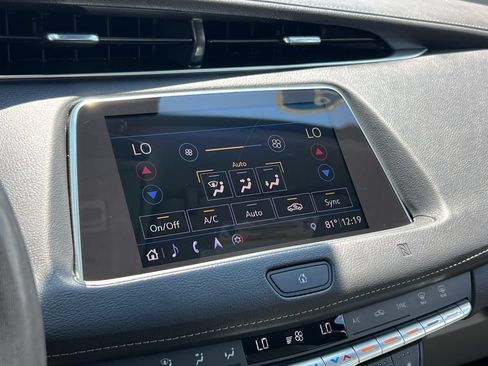 Used 2019 Cadillac XT4 Premium Luxury FWD image 44