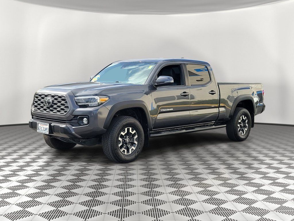 Used 2022 Toyota Tacoma TRD Off-Road w/ TRD Premium Off Road Package AWD/4WD image 3