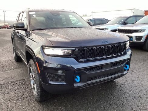New 2024 Jeep Grand Cherokee Trailhawk w/ Advanced Protech Group II image 3