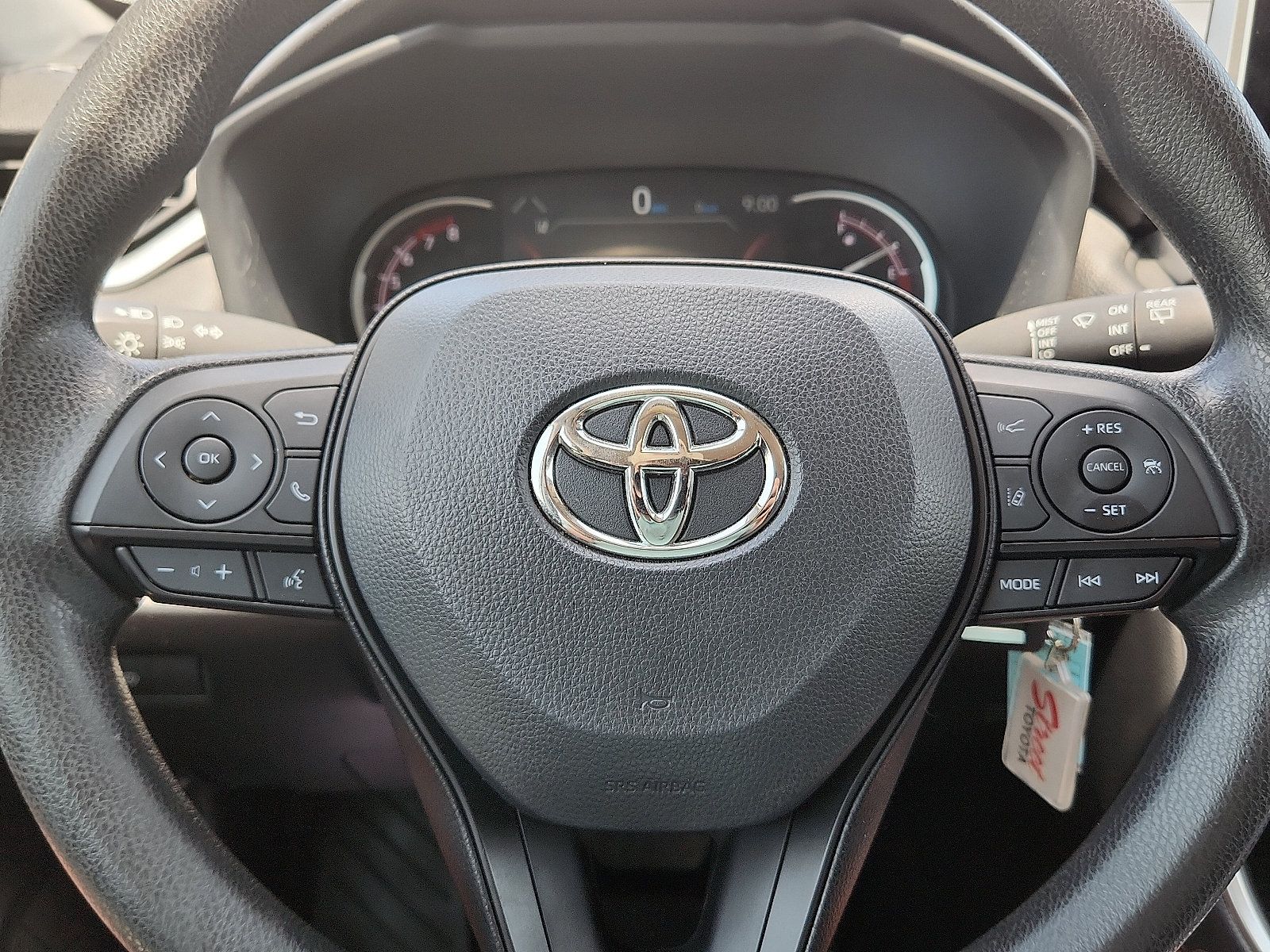 Used 2024 Toyota RAV4 LE AWD/4WD image 19