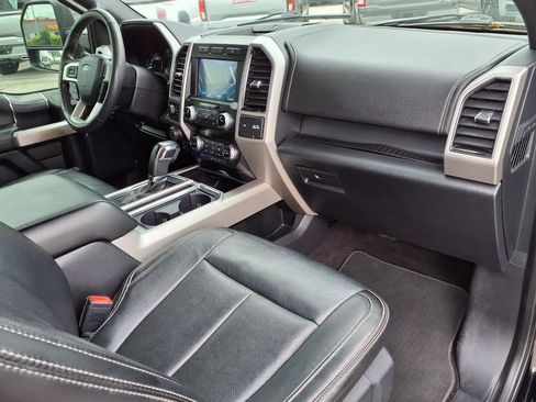 Used 2020 Ford F150 Lariat w/ Equipment Group 502A Luxury AWD/4WD image 12