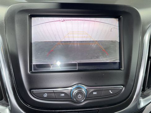 Used 2022 Chevrolet Equinox LT FWD image 21