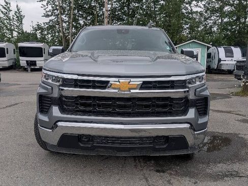 Used 2023 Chevrolet Silverado 1500 LT AWD/4WD image 11