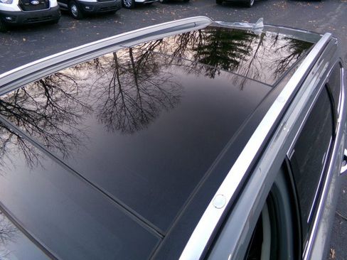 Used 2022 Hyundai Santa Fe SEL w/ Convenience + Premium Package image 18