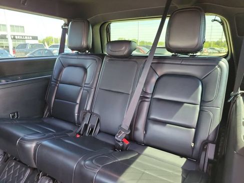 Used 2019 Lincoln Navigator L Reserve AWD/4WD image 12
