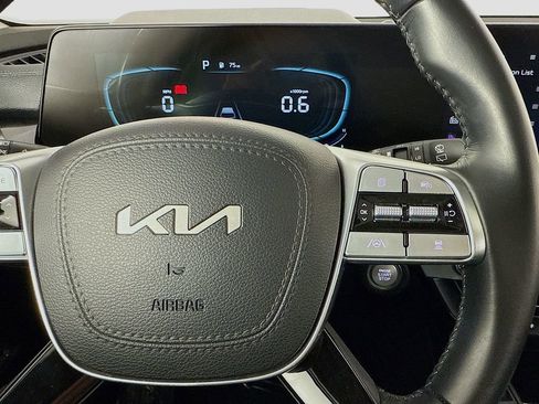 Used 2025 Kia Telluride S image 33