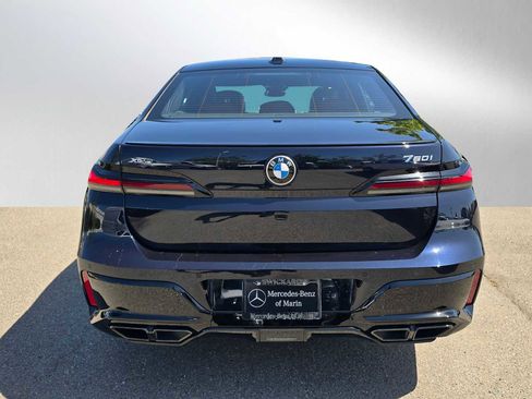 Used 2023 BMW 760i xDrive AWD/4WD image 4