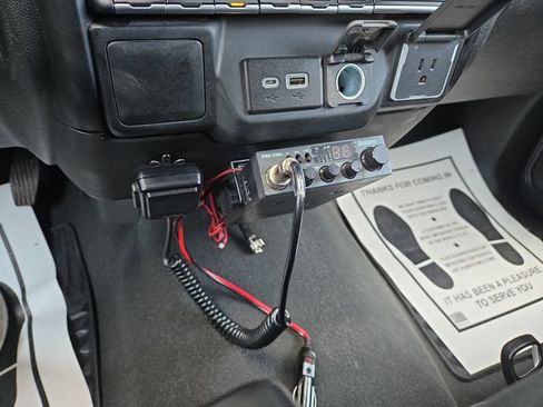 Used 2022 Chevrolet Silverado 1500 Custom AWD/4WD image 22