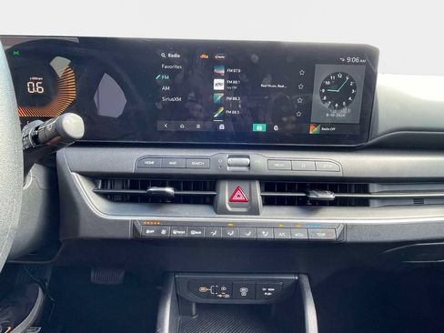 Used 2025 Kia K4 FWD image 29