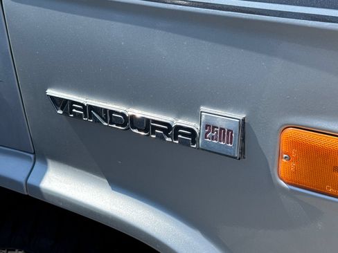 Used 1995 GMC G2500 Vandura RWD image 4