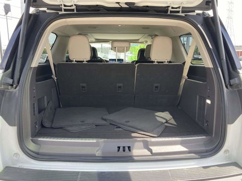 Certified 2024 Lincoln Navigator L Reserve AWD/4WD image 15